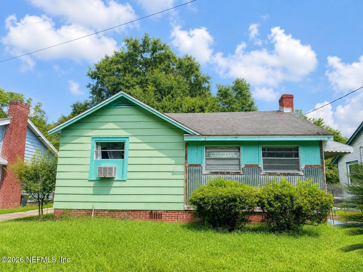 5323 SUNDERLAND Road, Jacksonville — exterior
