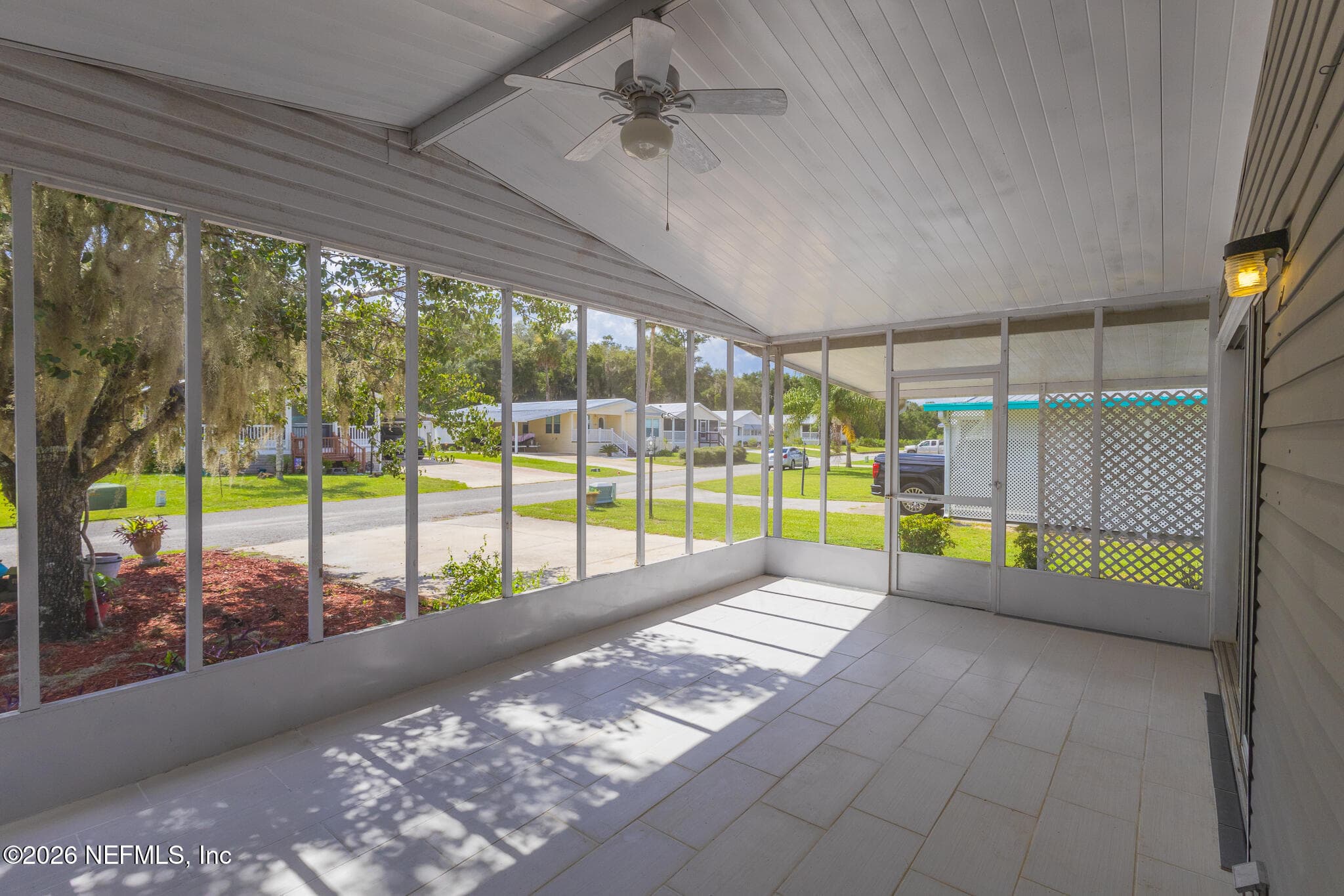 140 PINE LAKE Drive, Satsuma — photo 2
