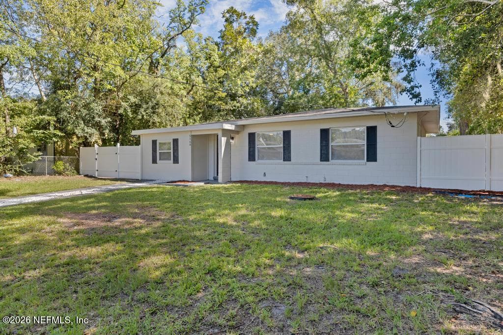 5168 ADMIRAL Drive, Jacksonville — photo 3