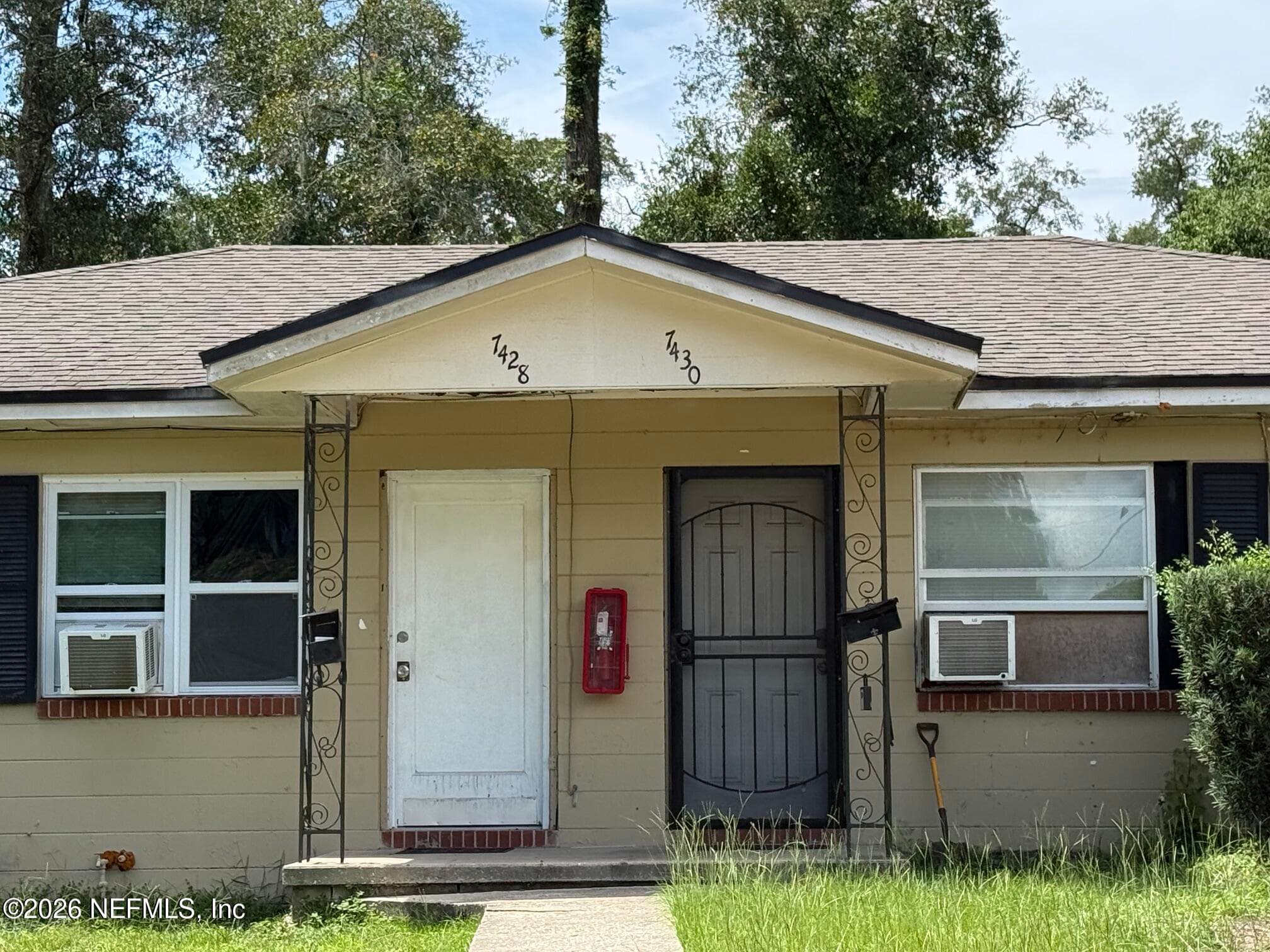 7428/7430 GRANT Avenue, Jacksonville — exterior