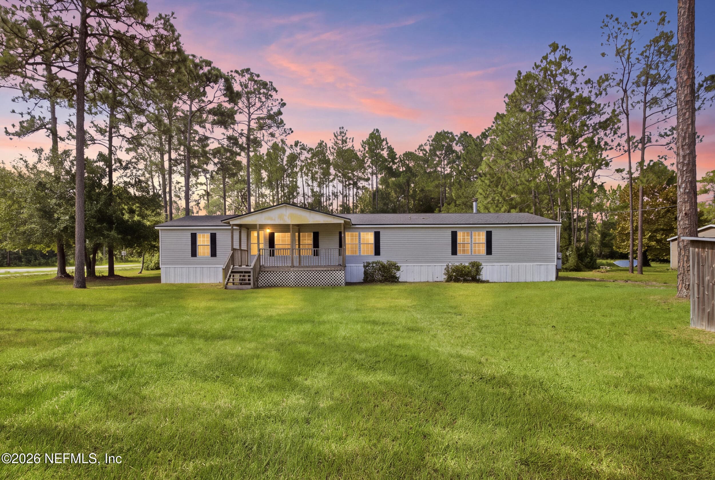 307 HORSETAIL Avenue, Middleburg — exterior