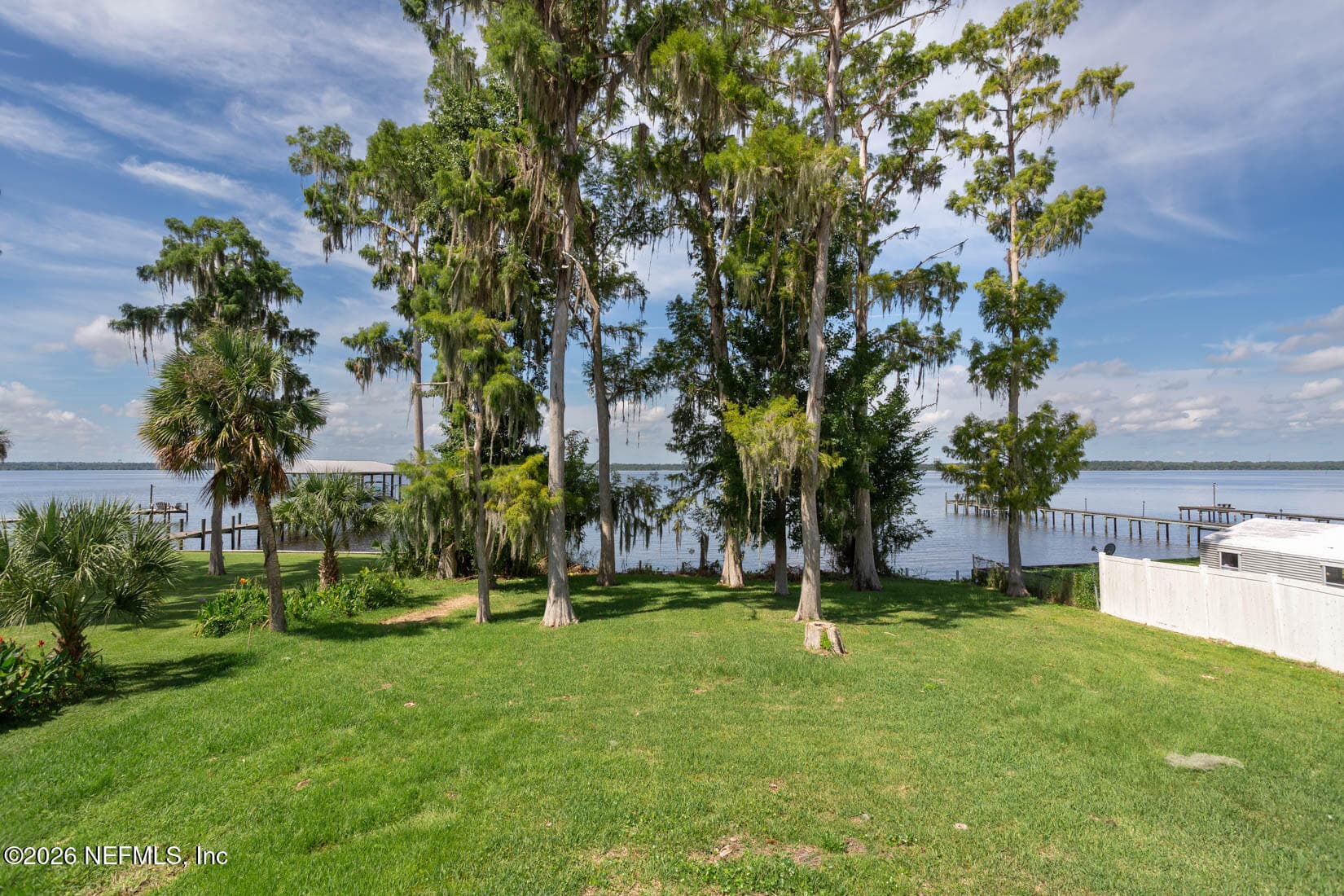 109 ST JOHNS Boulevard, East Palatka — exterior