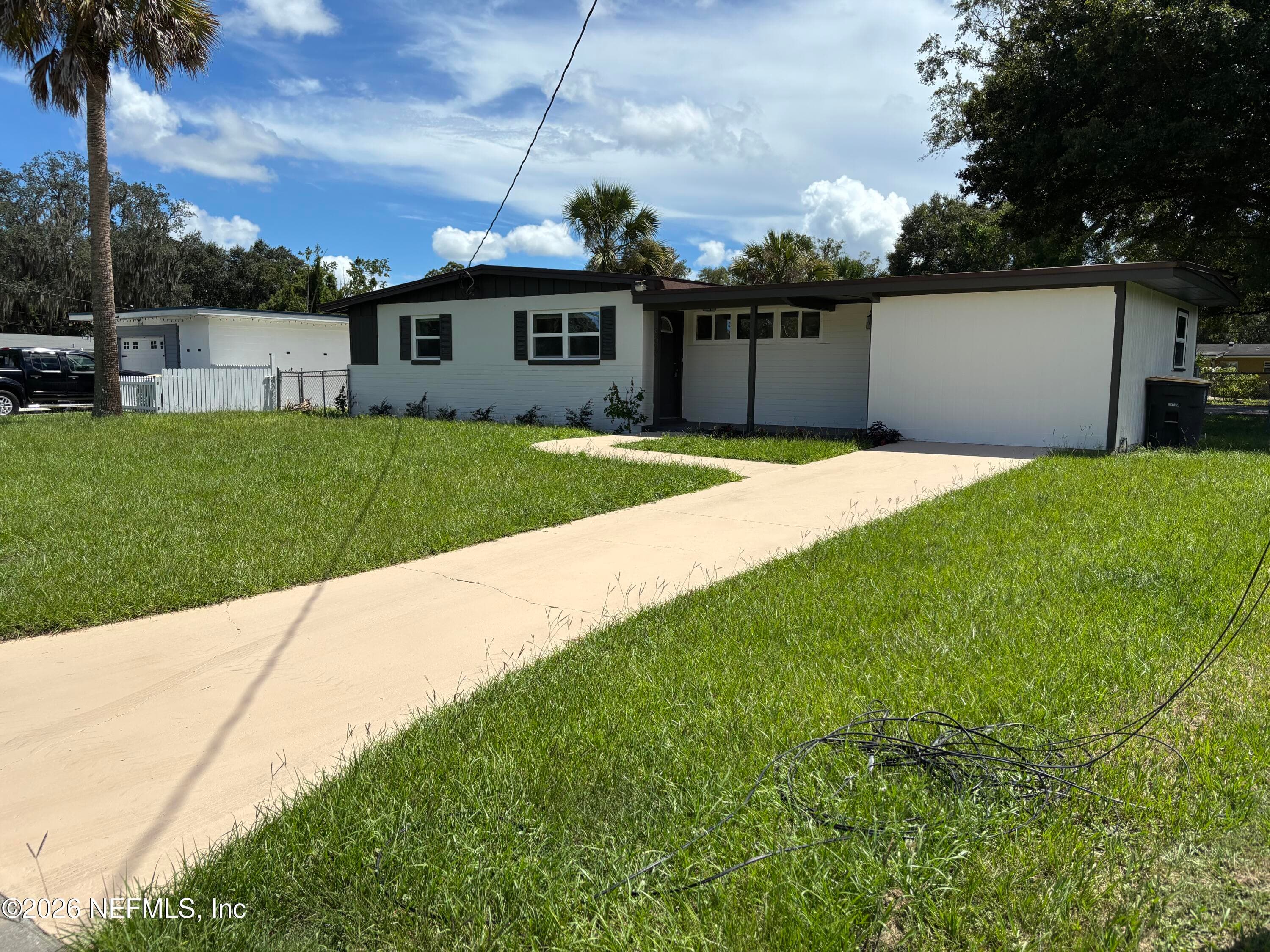 8066 PATOU Drive S, Jacksonville — exterior