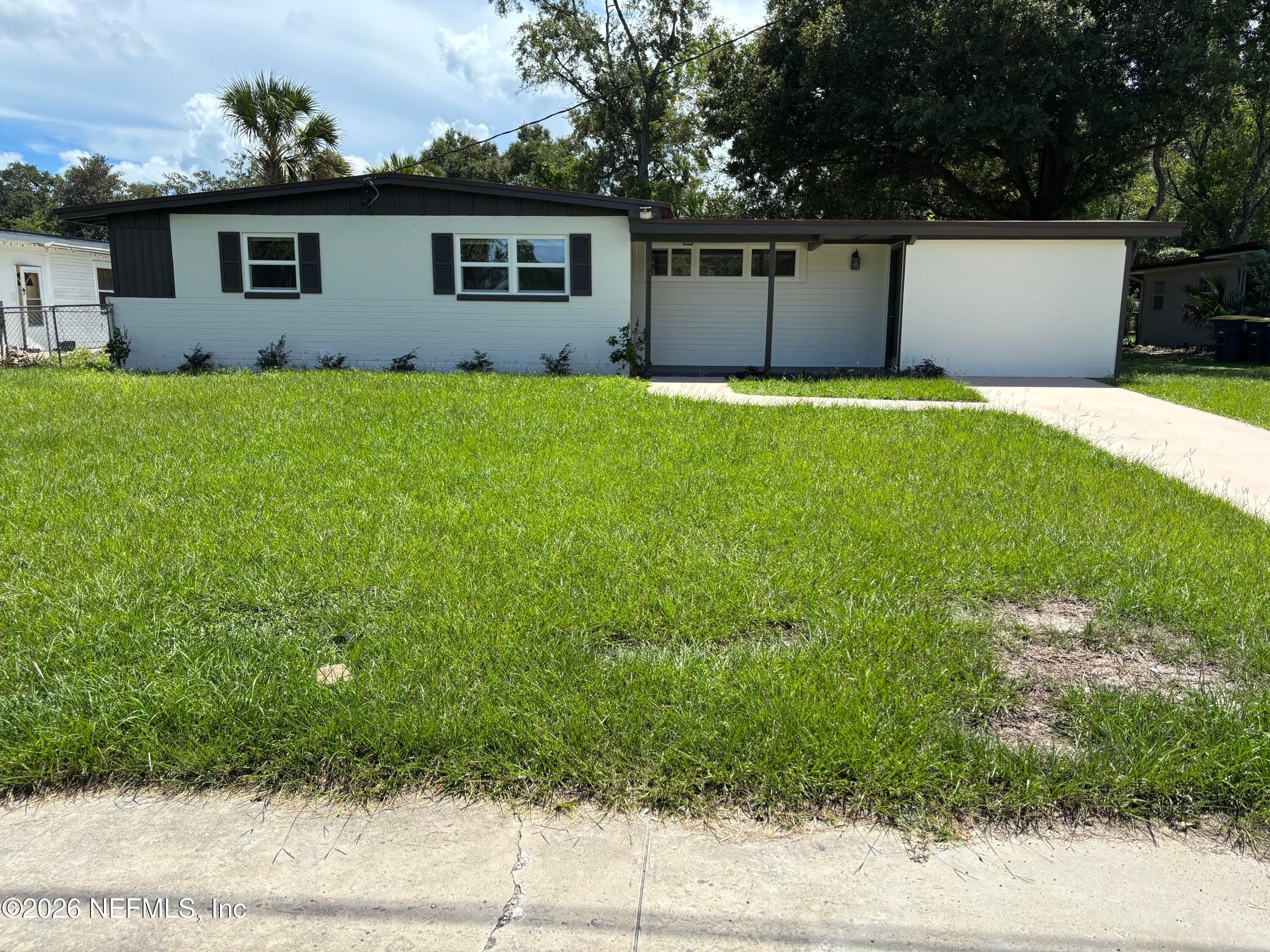 8066 PATOU Drive S, Jacksonville — photo 2