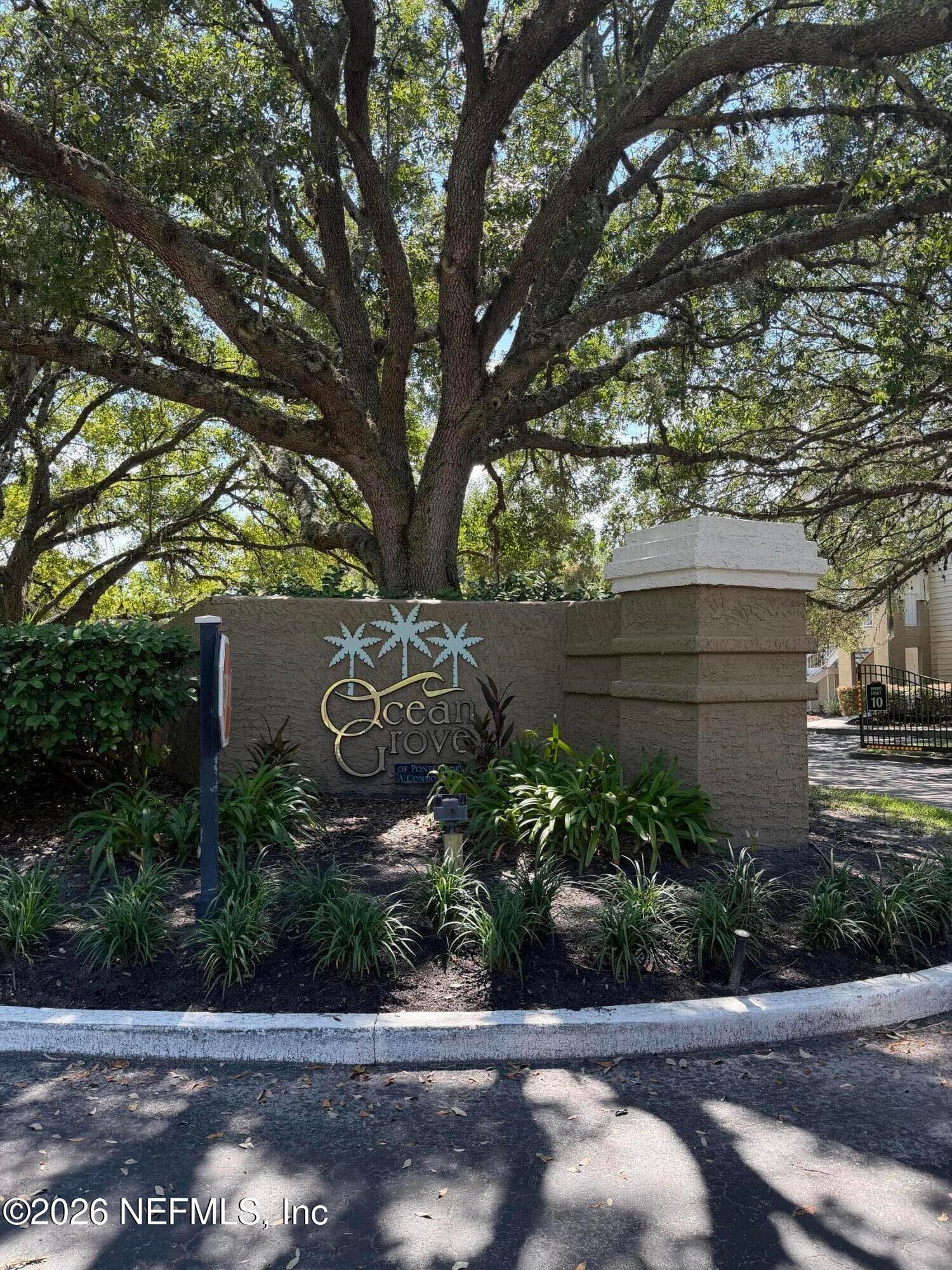 9 ARBOR CLUB DRIVE Drive 105, Palm Valley — photo 2