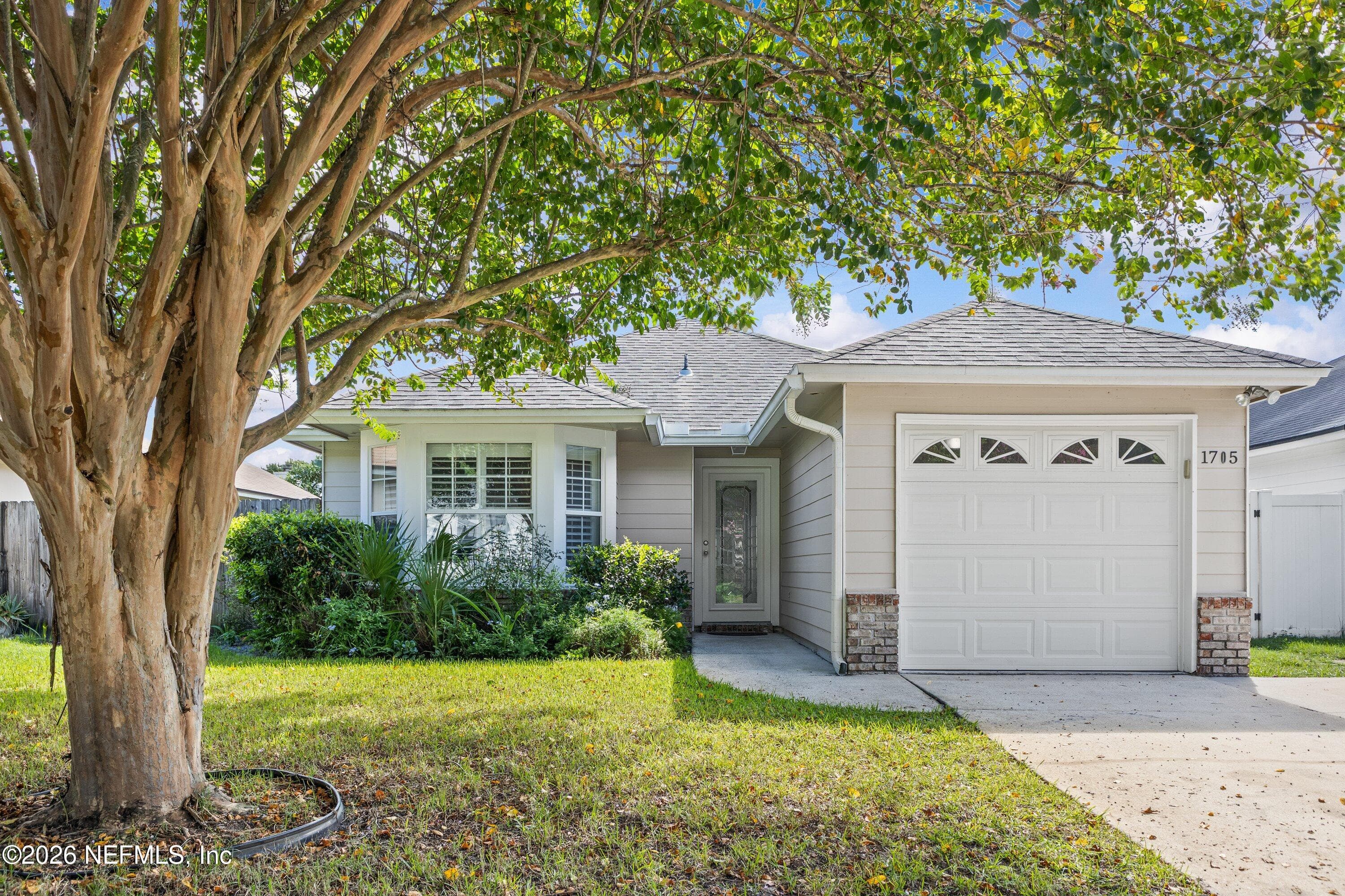 1705 ASHMORE GREEN Drive, Jacksonville — exterior