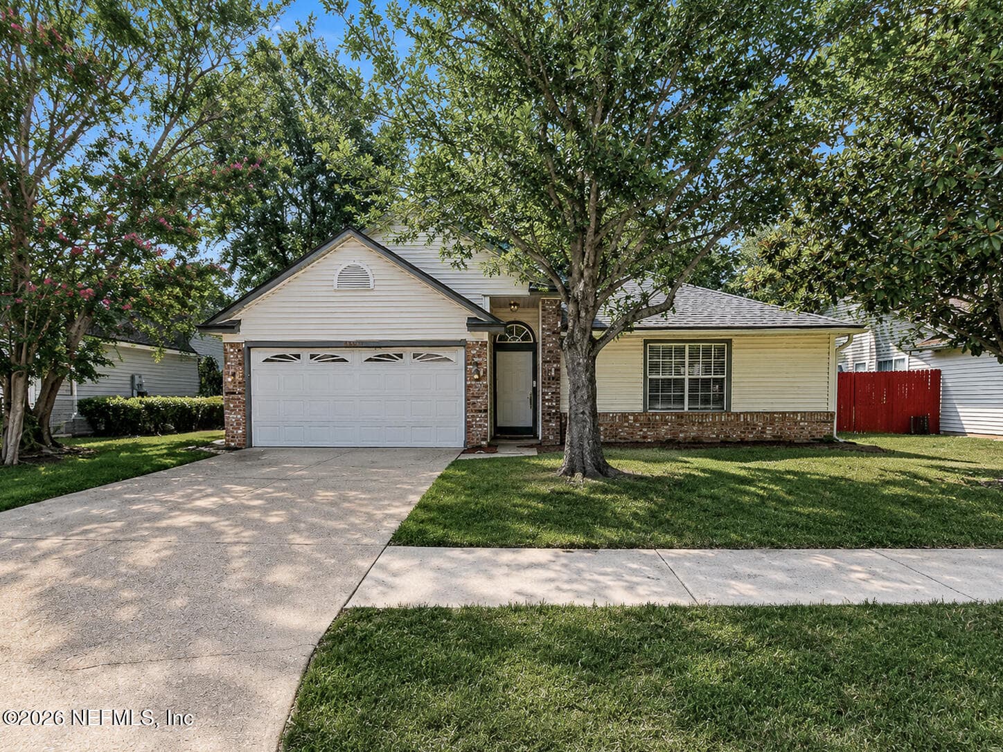 8126 FIELDSIDE Drive W, Jacksonville — exterior