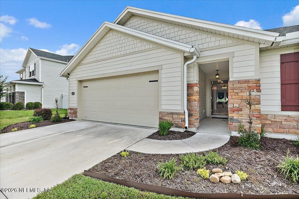 1327 PANTHER LAKE Parkway, Jacksonville — photo 2