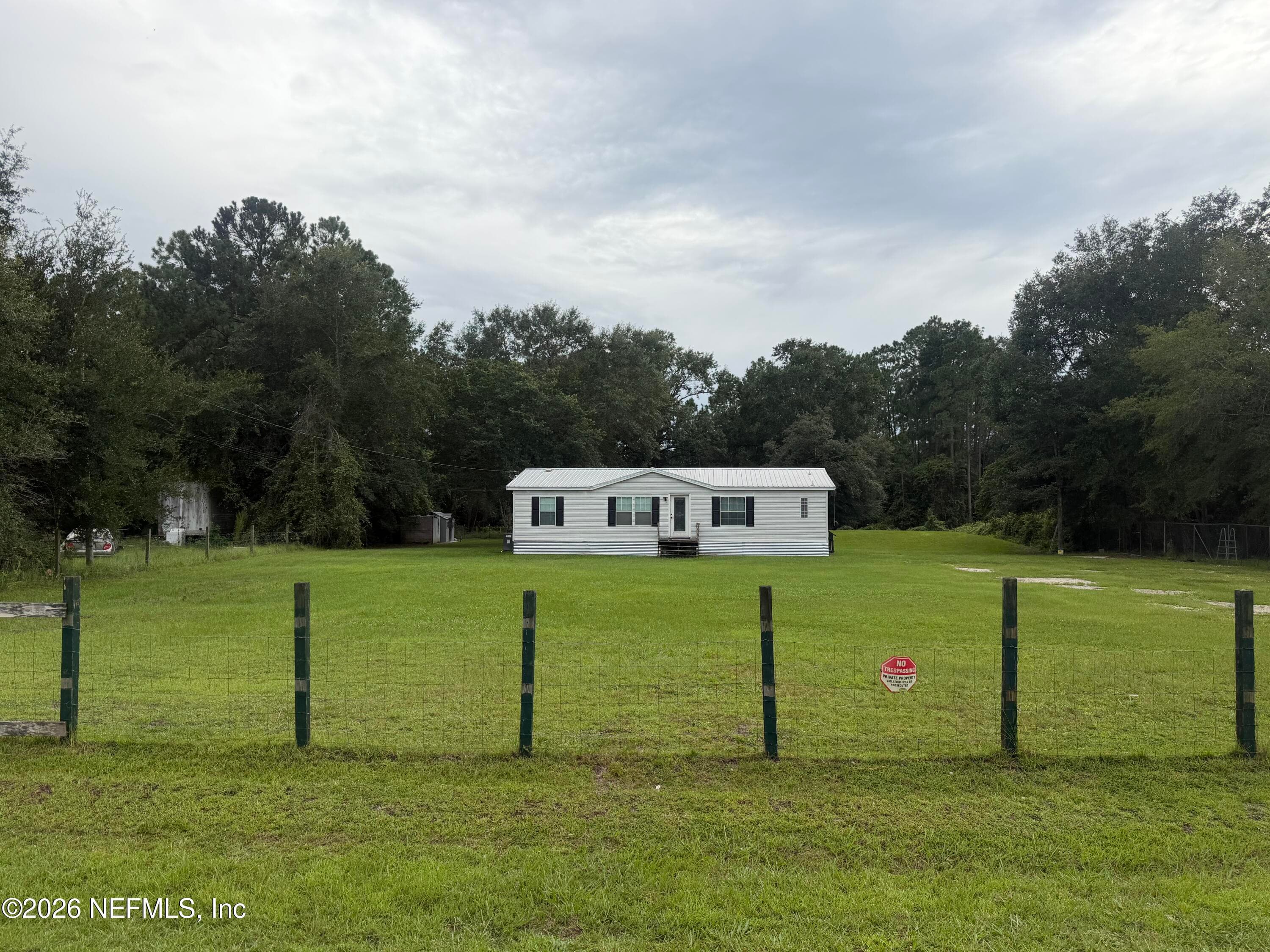 4795 DANDELION Street, Middleburg — exterior