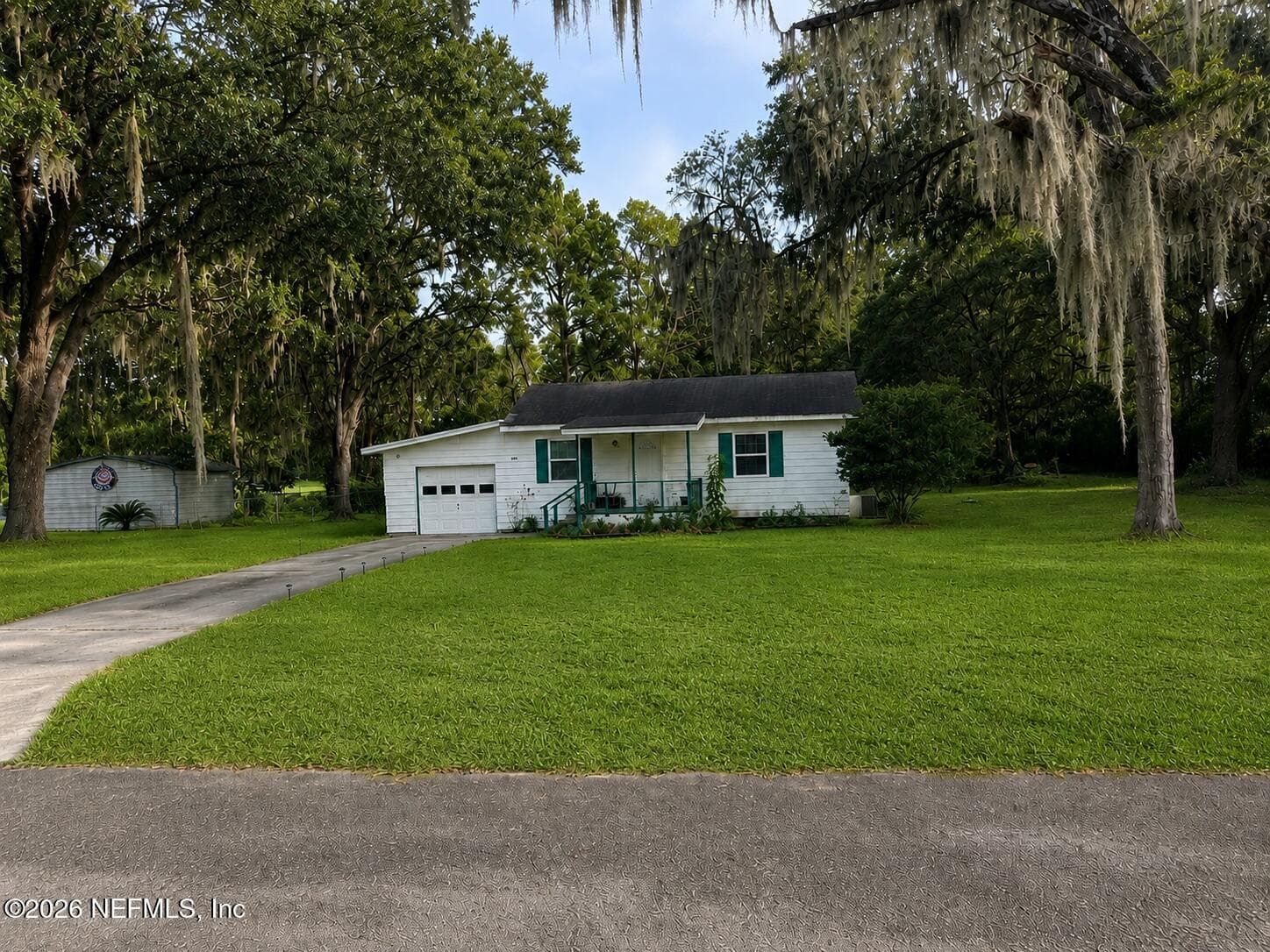 423 HOLIDAY Drive, Interlachen — photo 2