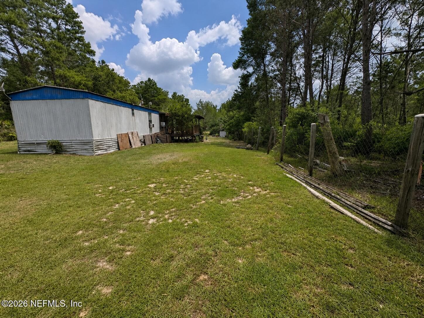 111 ONTARIO Street, Interlachen — photo 3