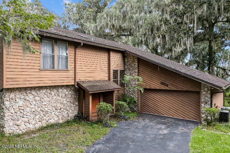 3328 STATE ROAD 13 N, St. Johns — exterior