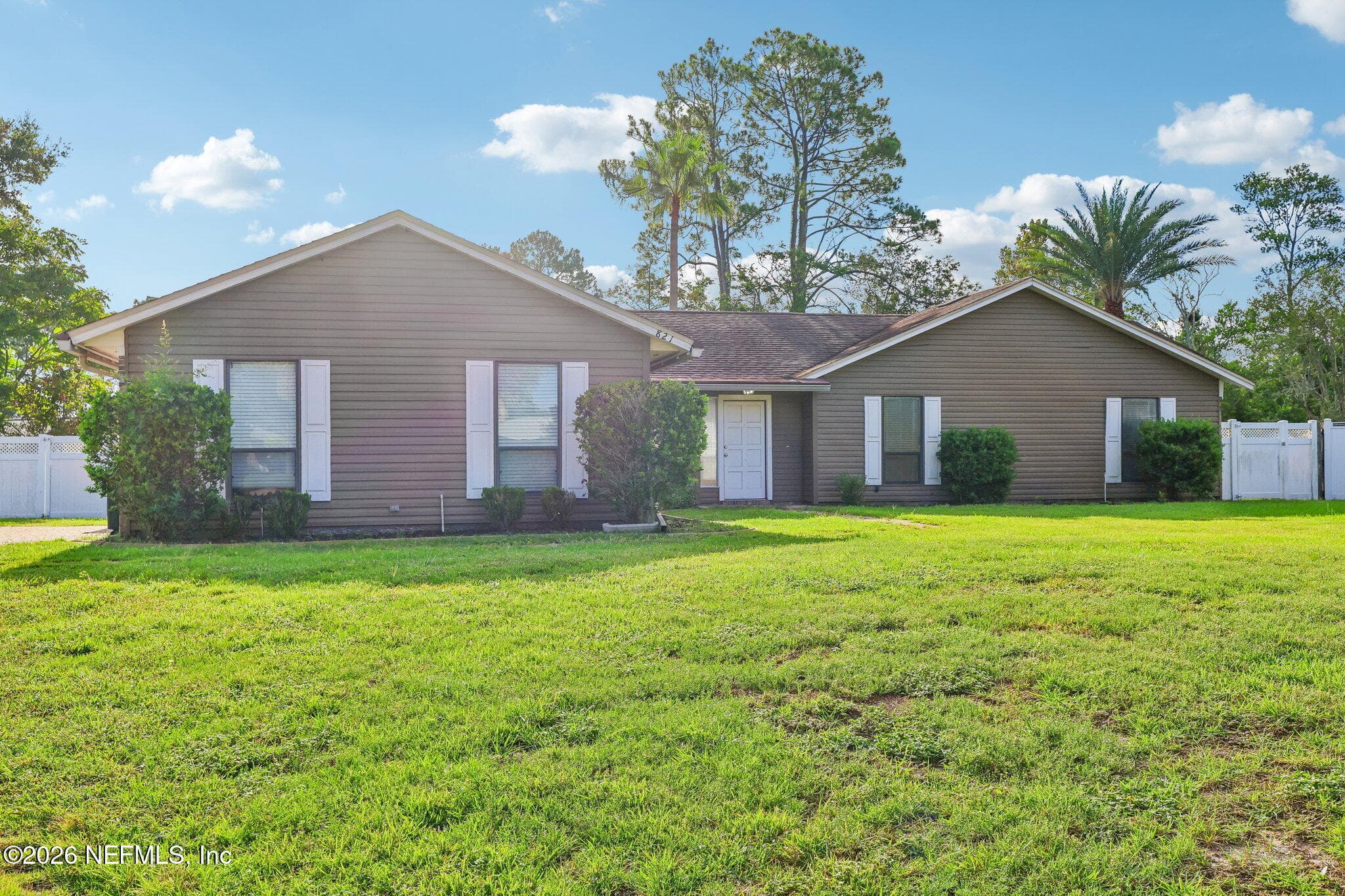 821 BASSWOOD Court, Orange Park — photo 2