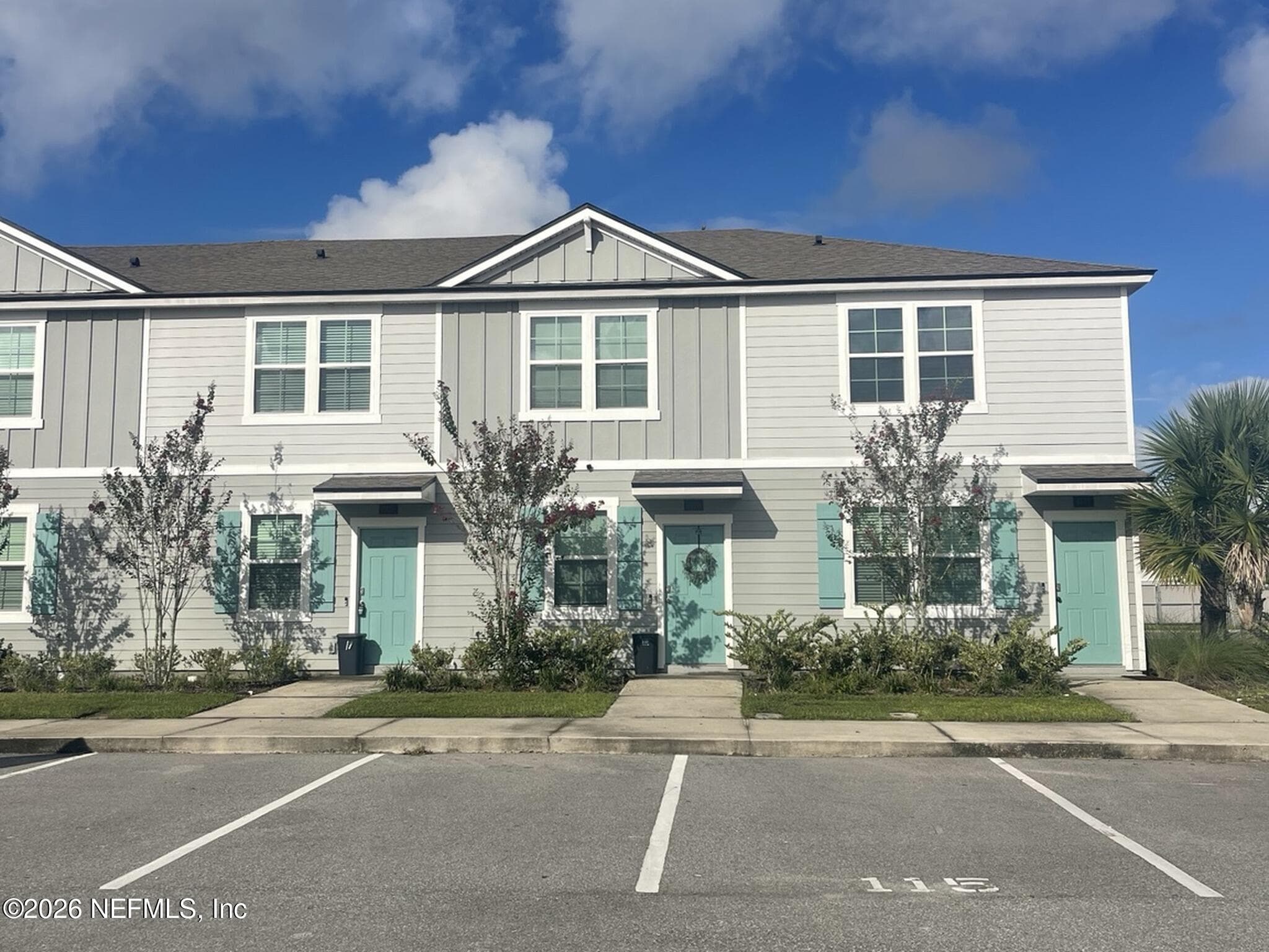 4920 EARTHSHINE Road, Jacksonville — exterior