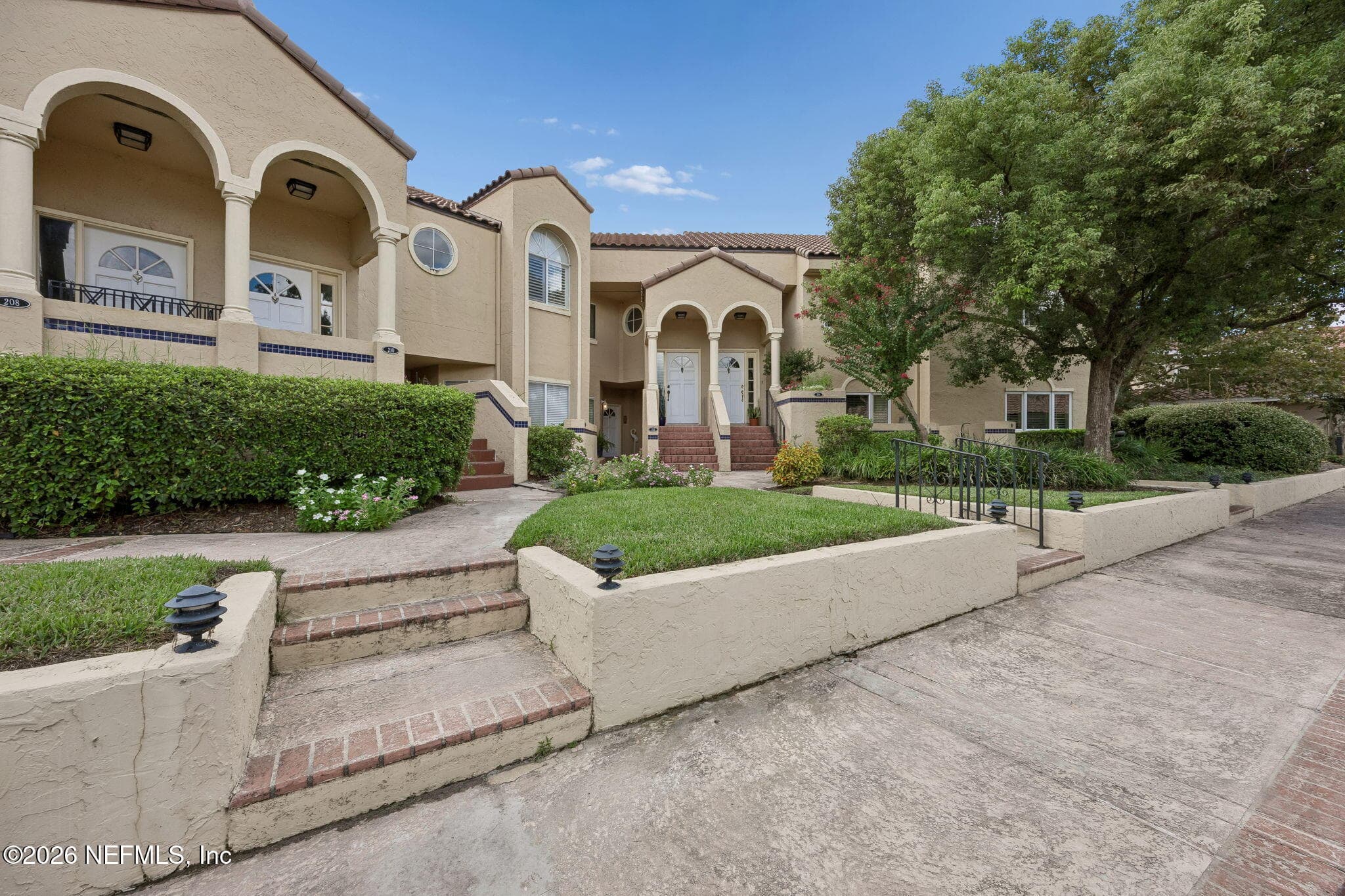 4020 LAVISTA Circle 211, Jacksonville — exterior