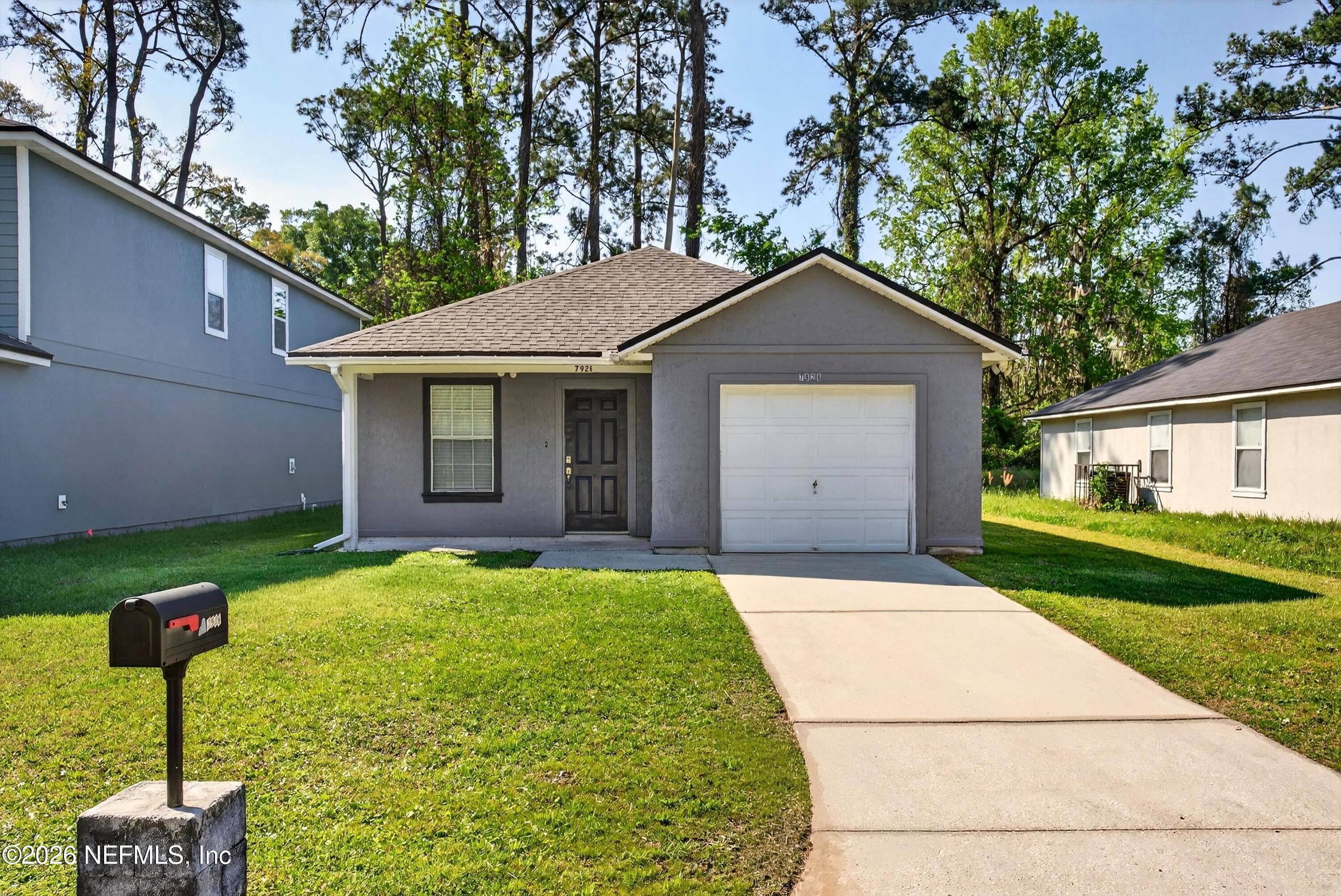 7926 JASPER Avenue, Jacksonville — exterior
