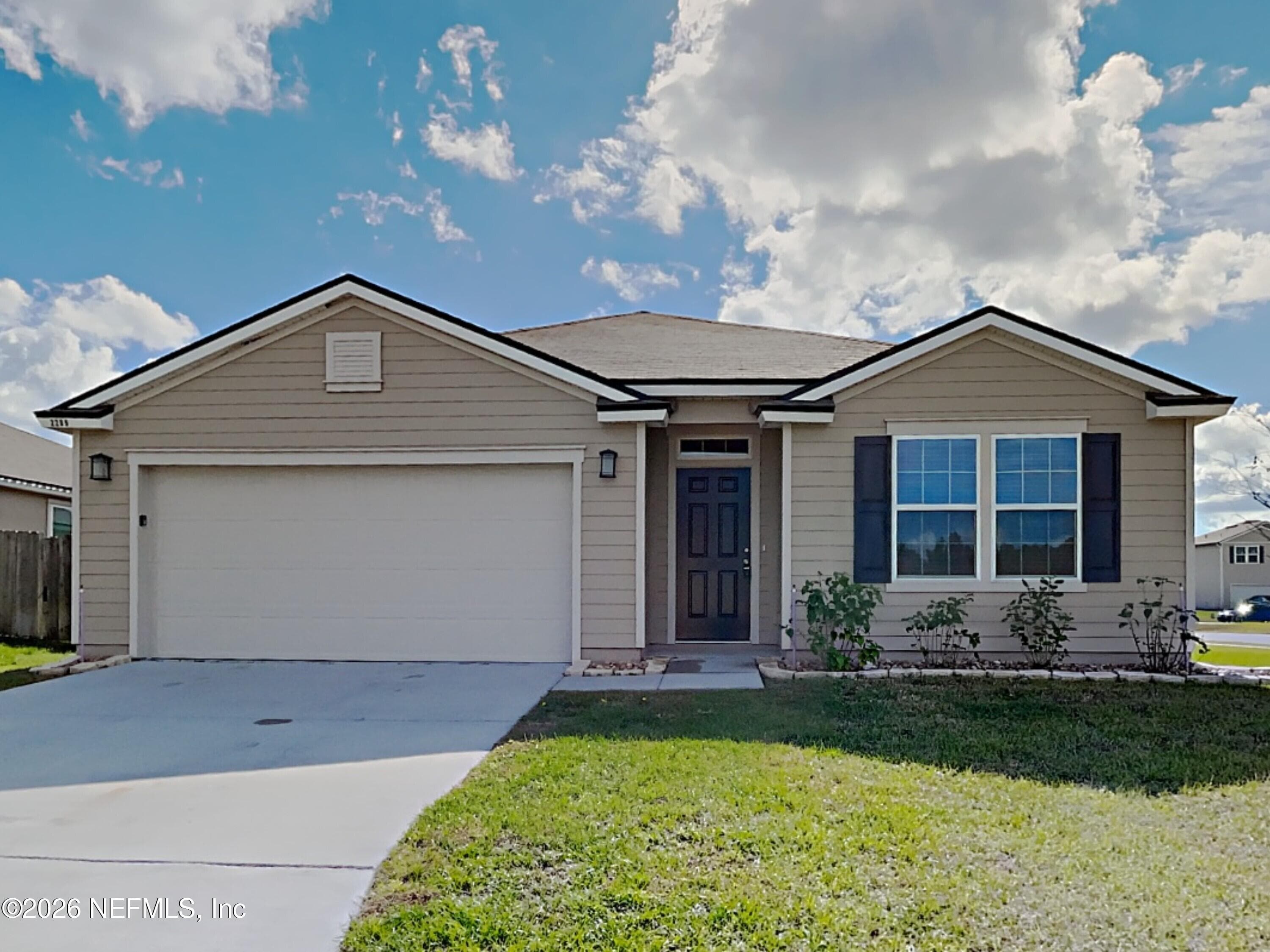 2209 PEBBLE POINT Drive, Green Cove Springs — exterior