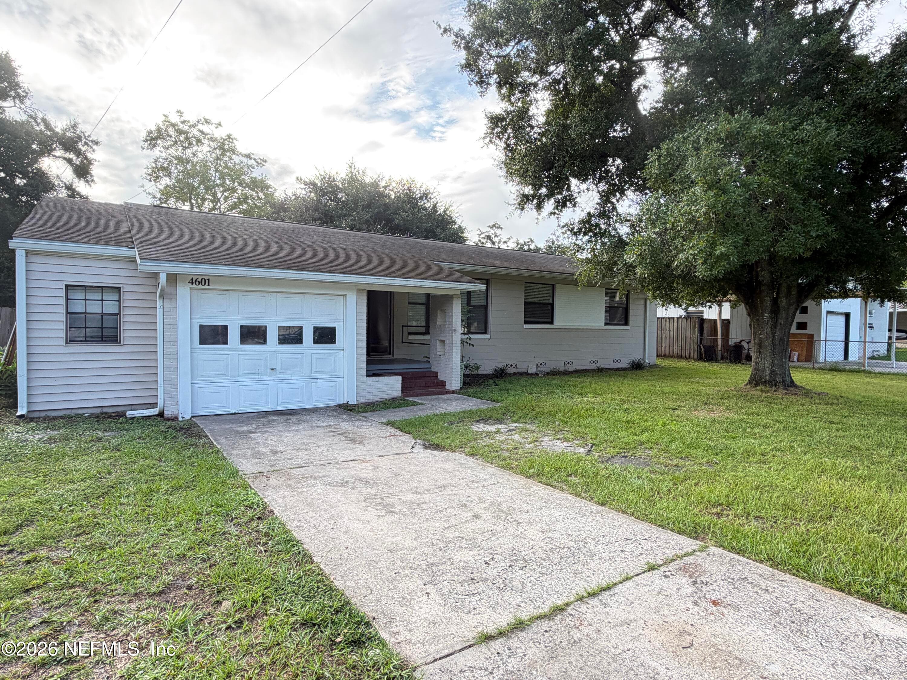 4601 ANVERS Boulevard, Jacksonville — exterior
