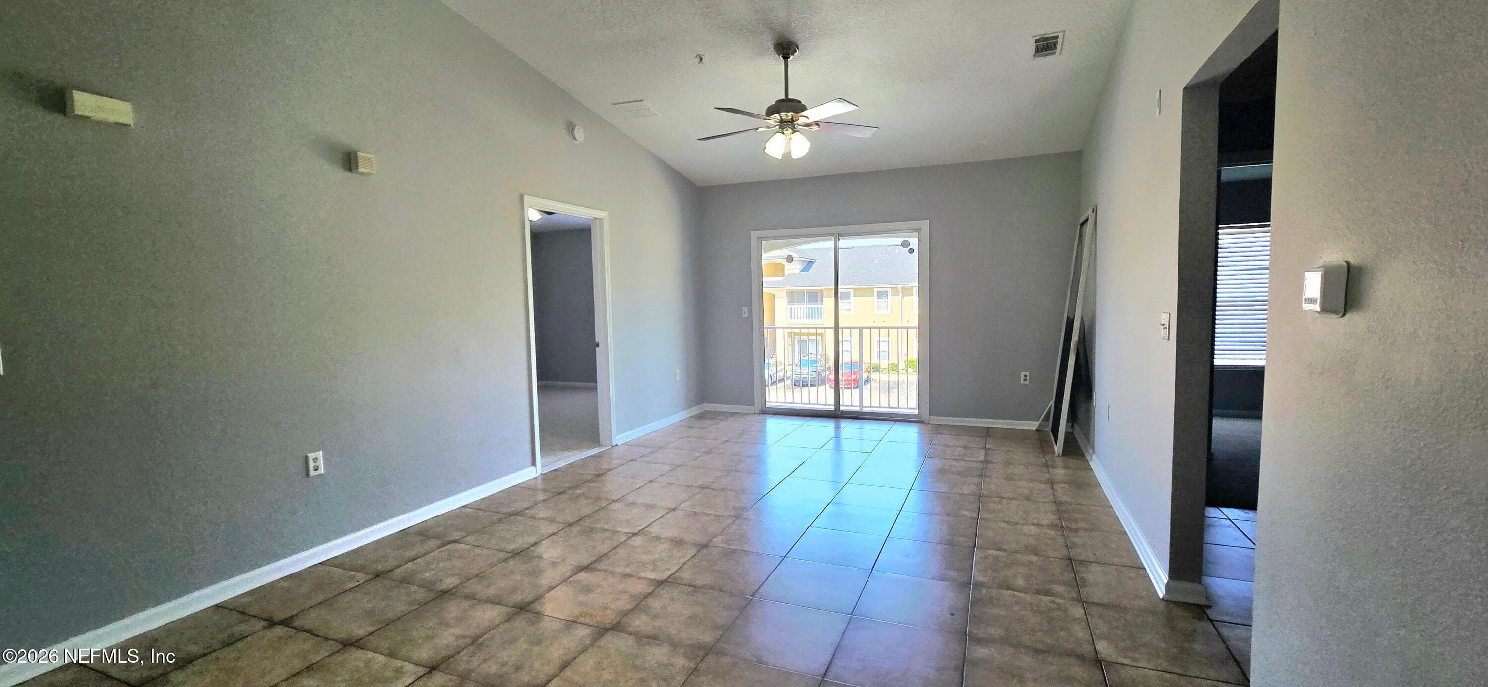 5151 PLAYPEN Drive 7-15, Jacksonville — photo 3