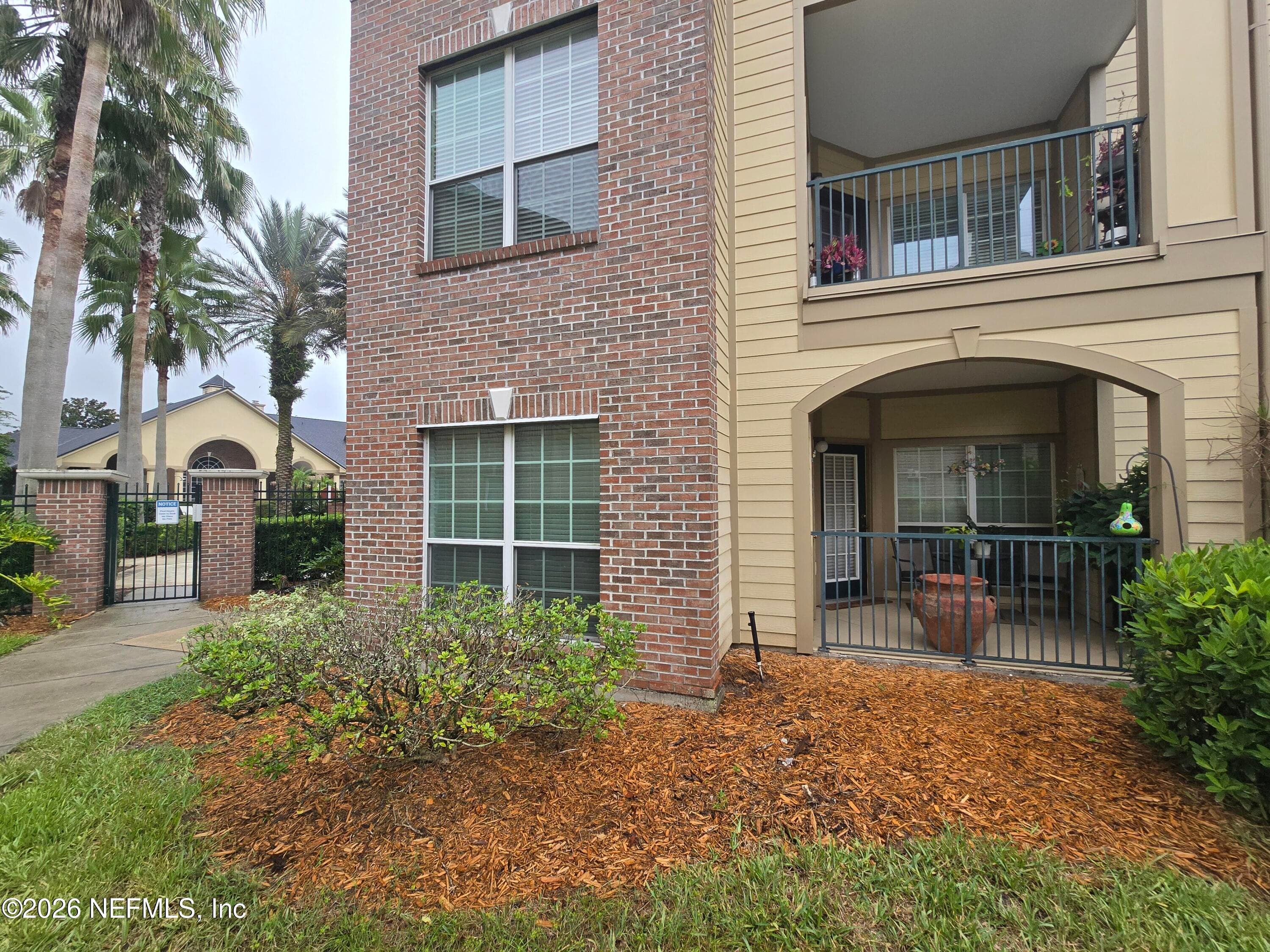 7800 POINT MEADOWS Drive 1017, Jacksonville — exterior