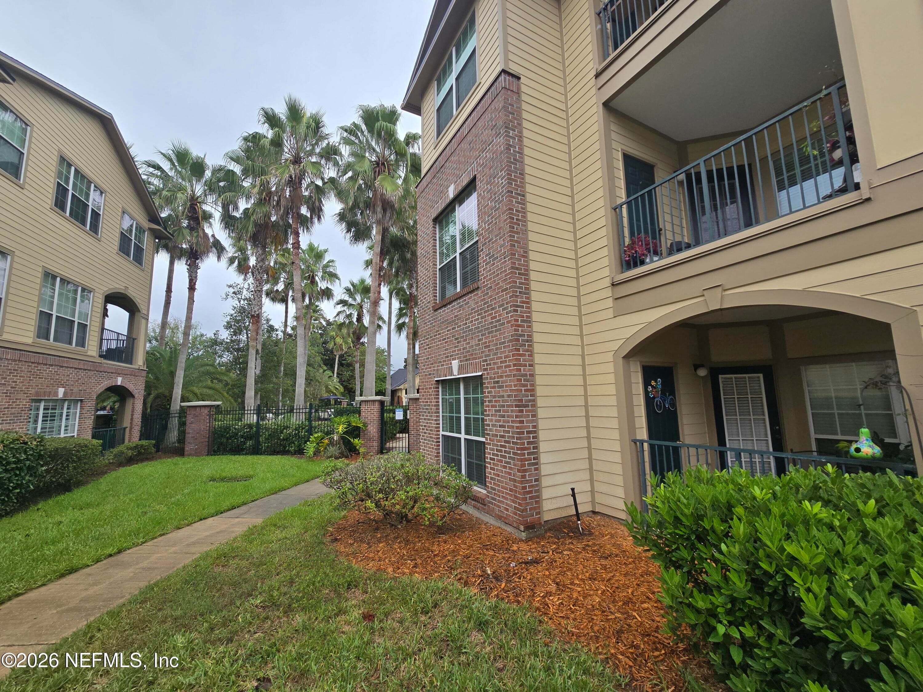 7800 POINT MEADOWS Drive 1017, Jacksonville — photo 2