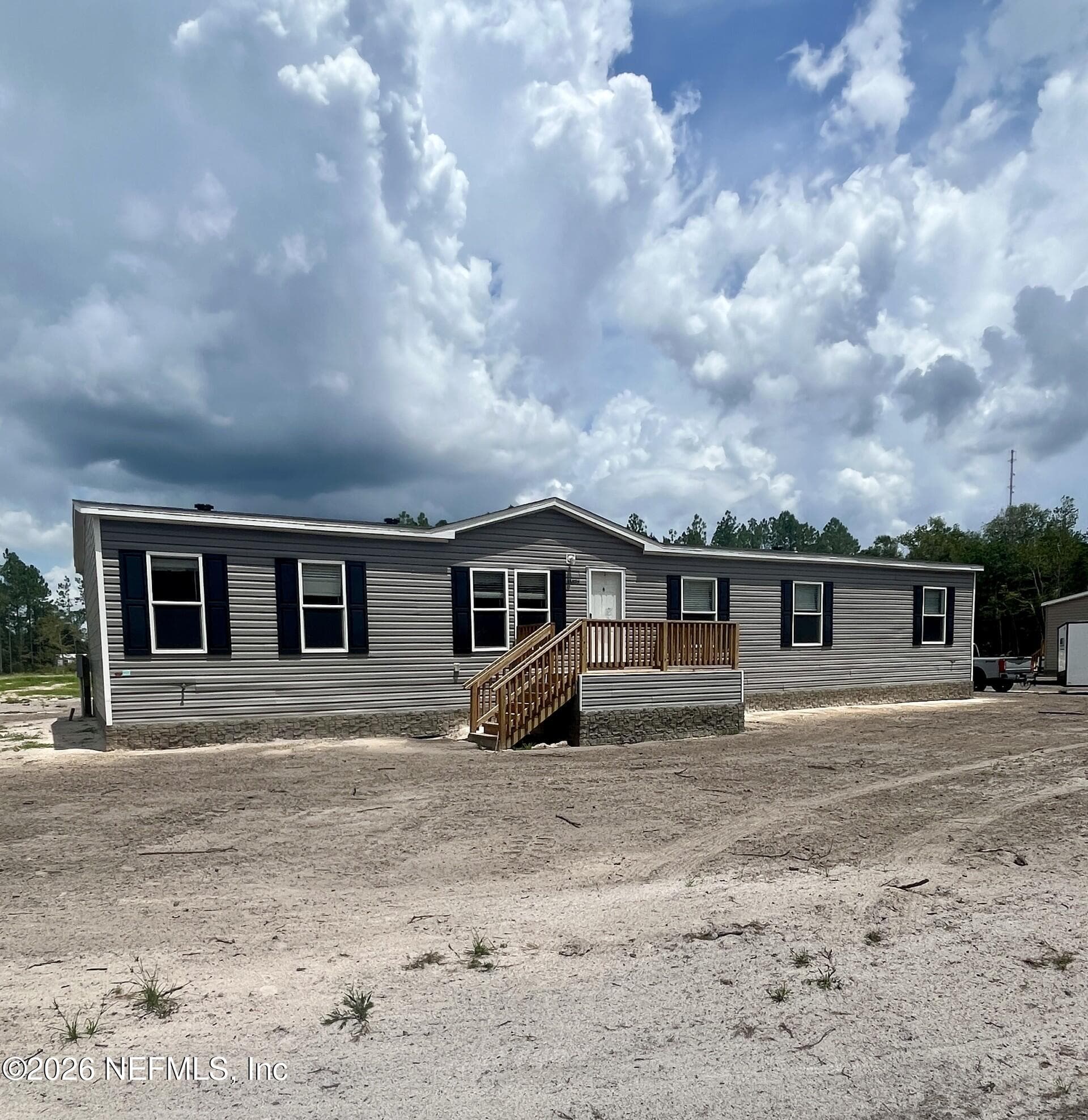 1089 NE COUNTY ROAD 125, Lawtey — exterior