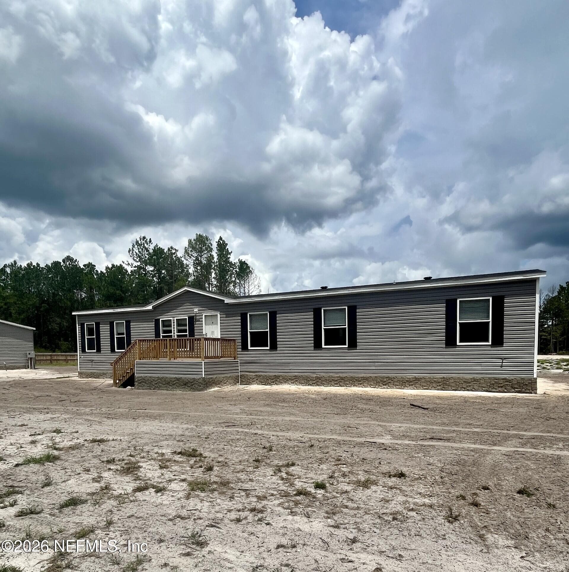 1089 NE COUNTY ROAD 125, Lawtey — photo 2