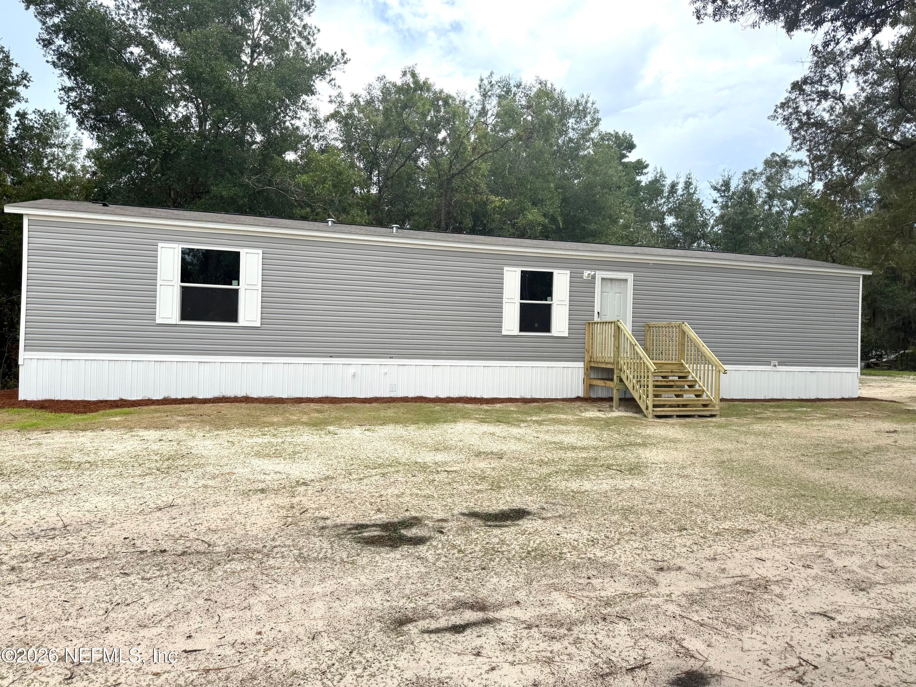 102 LIVINGSTON Court, Satsuma — photo 2