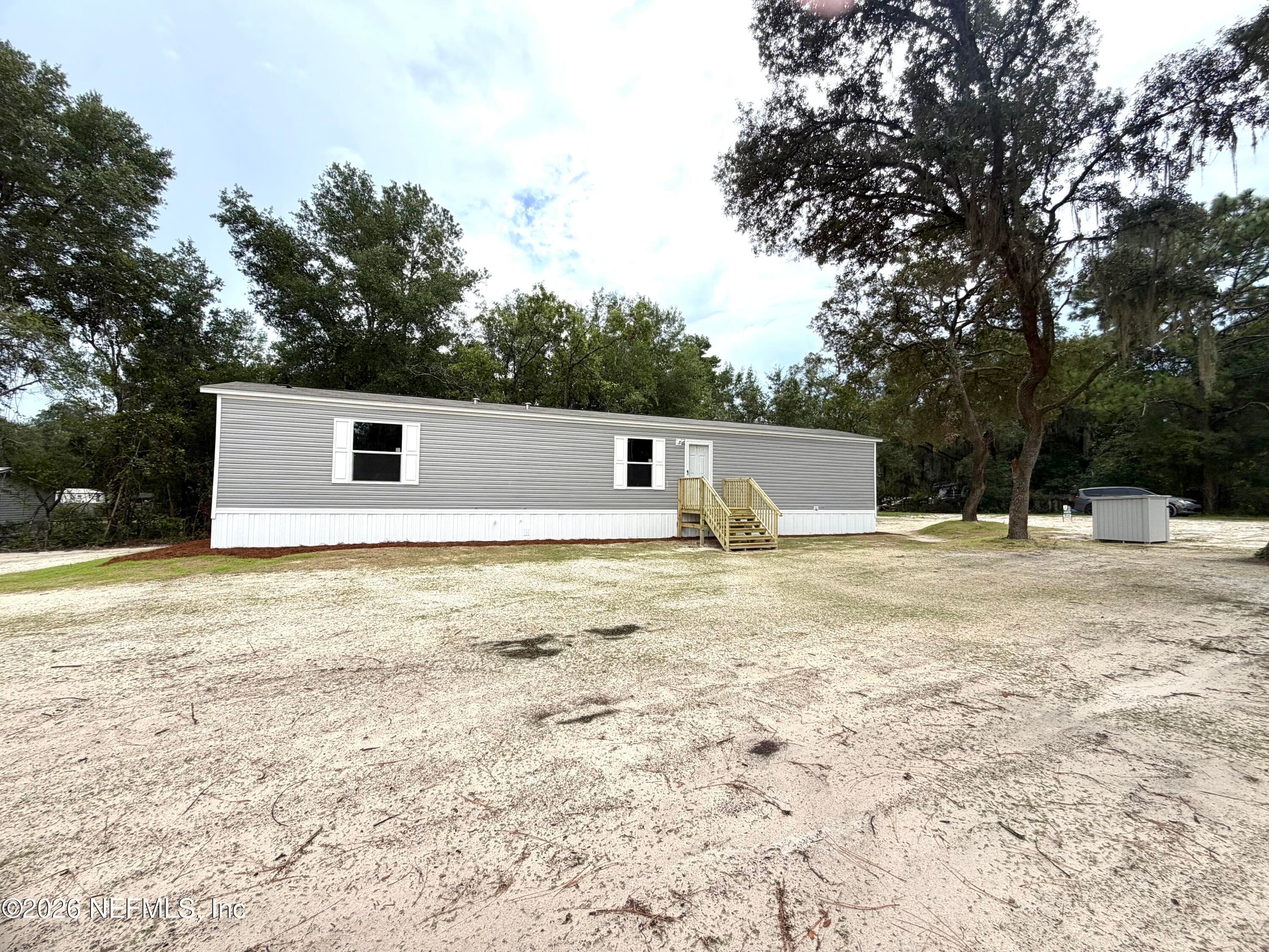 102 LIVINGSTON Court, Satsuma — photo 3