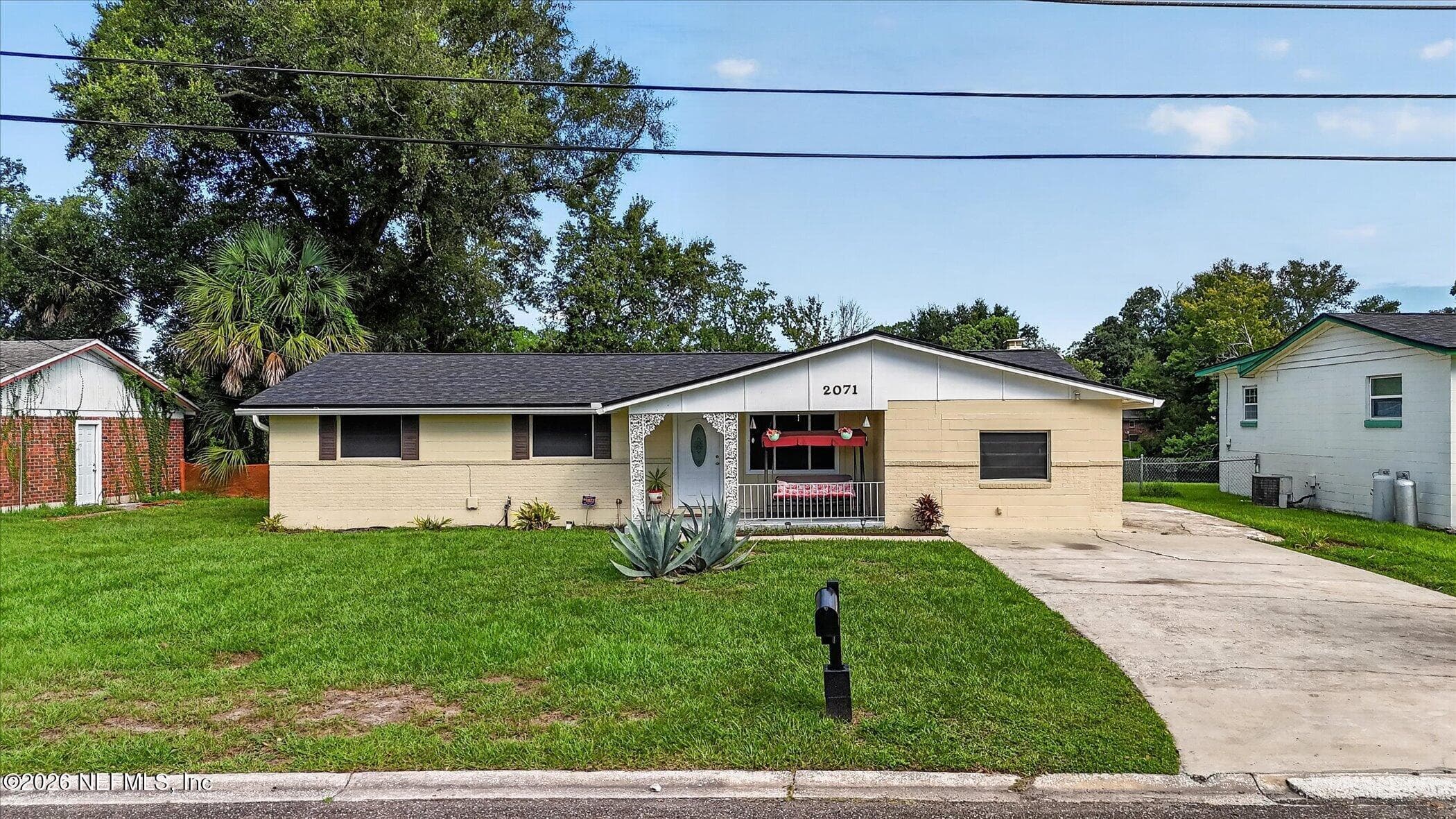 2071 COURTNEY Drive, Jacksonville — photo 2