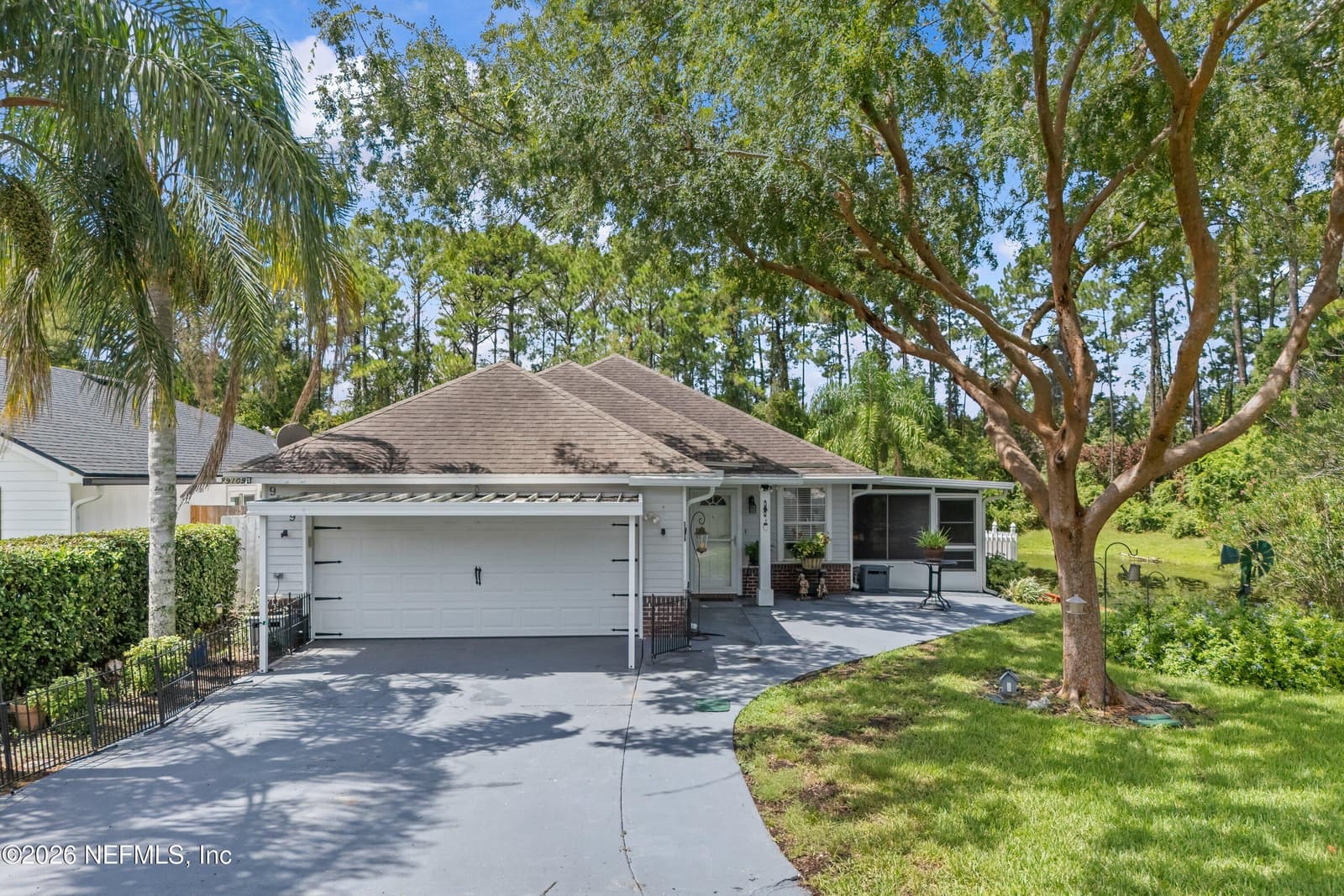 9109 MOUNTAINTOP Court, Jacksonville