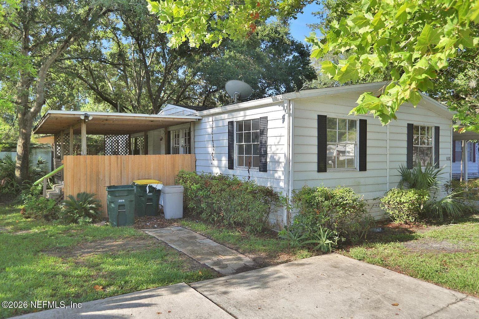 7604 SUNWOOD Drive, Jacksonville — photo 3