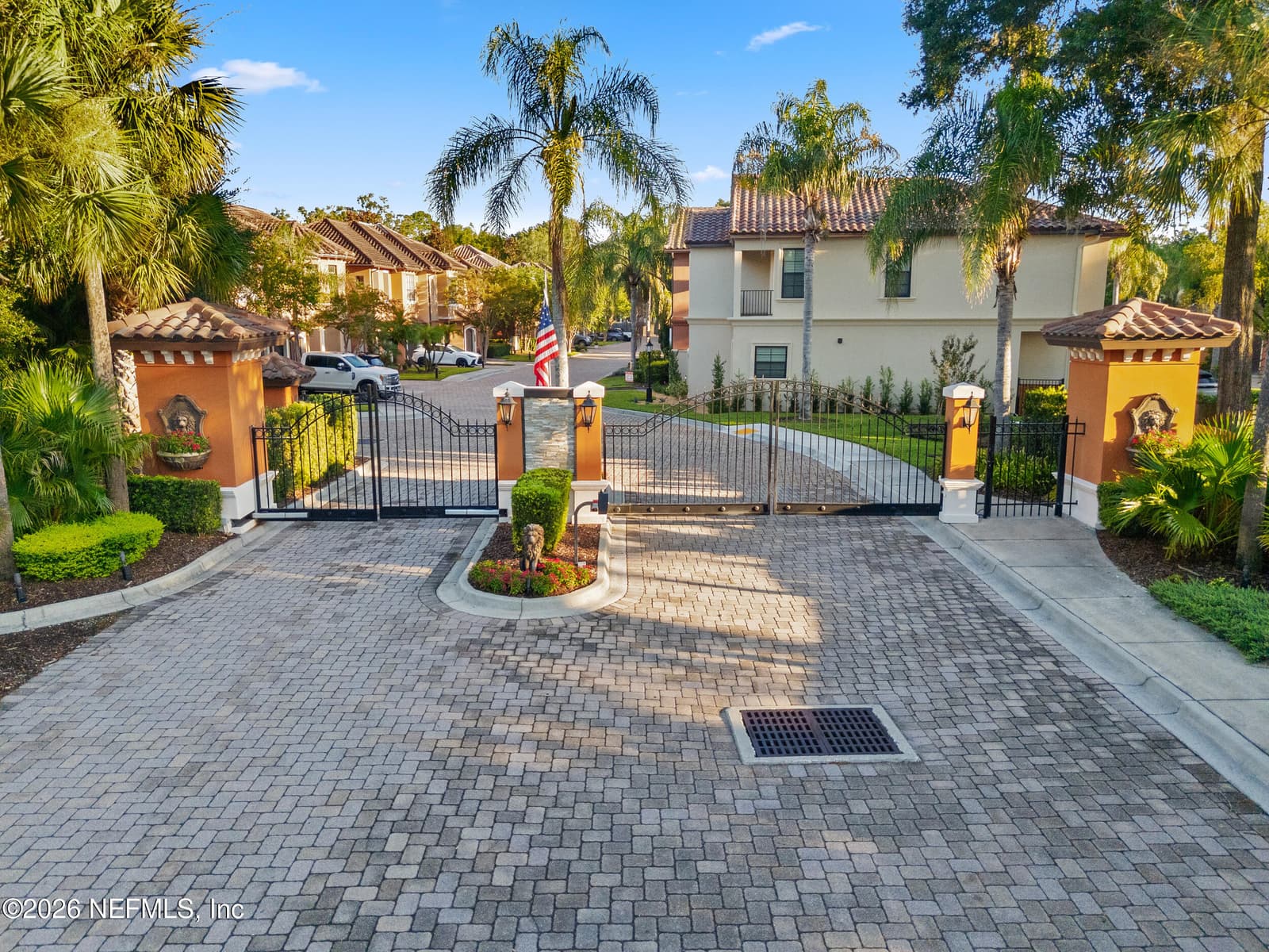 8861 LA TERRAZZA Place, Jacksonville — photo 2