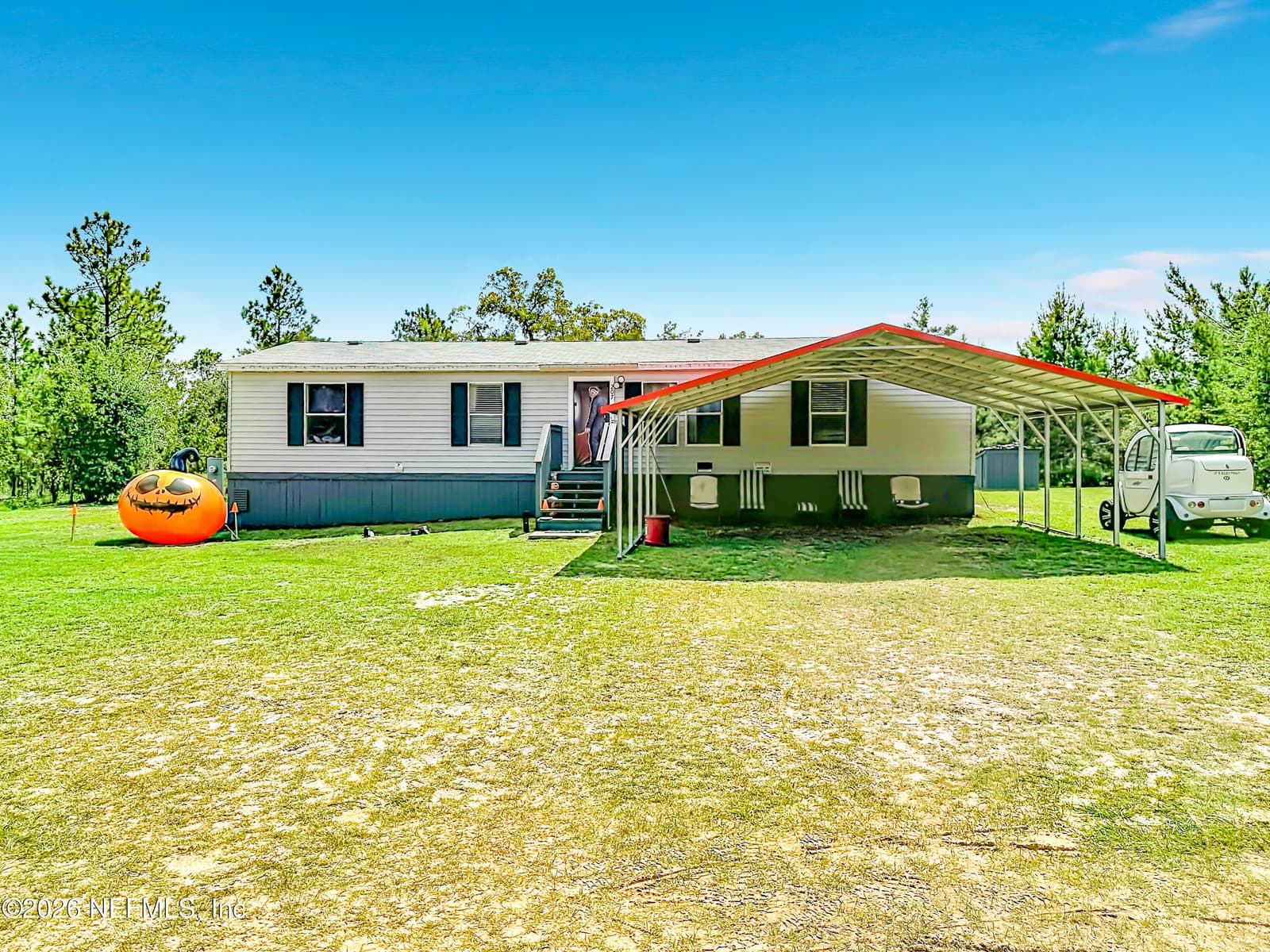 207 HIMALAYAN Street, Interlachen