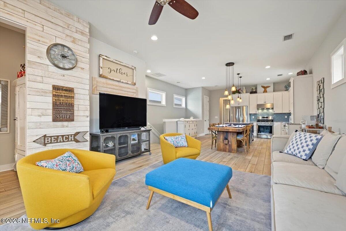 784 2ND Street N, Jacksonville Beach — photo 3